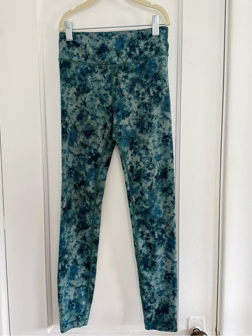 Athleta girl Bundle 2 Full Zip Hoodies, 1 High Rise Chit Chat Leggings Sz L/12